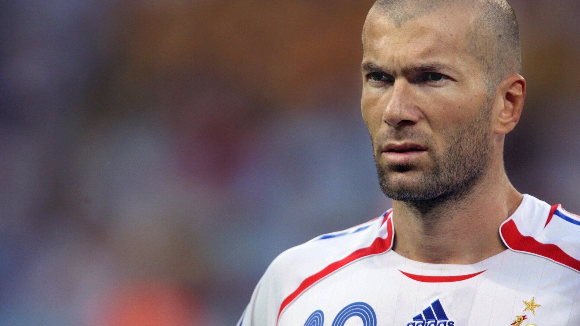 开云体育-红黑悲歌与门神传说，单刀未果，国安门将铸就钢铁长城，国安门神，单刀未果筑长城